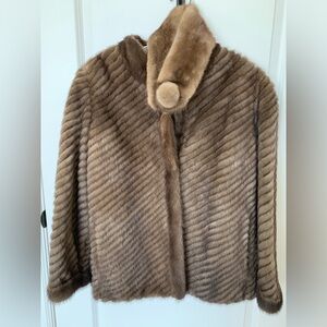 Gorgeous Mink Fur Coat. Size 10 or Medium. In good condition.